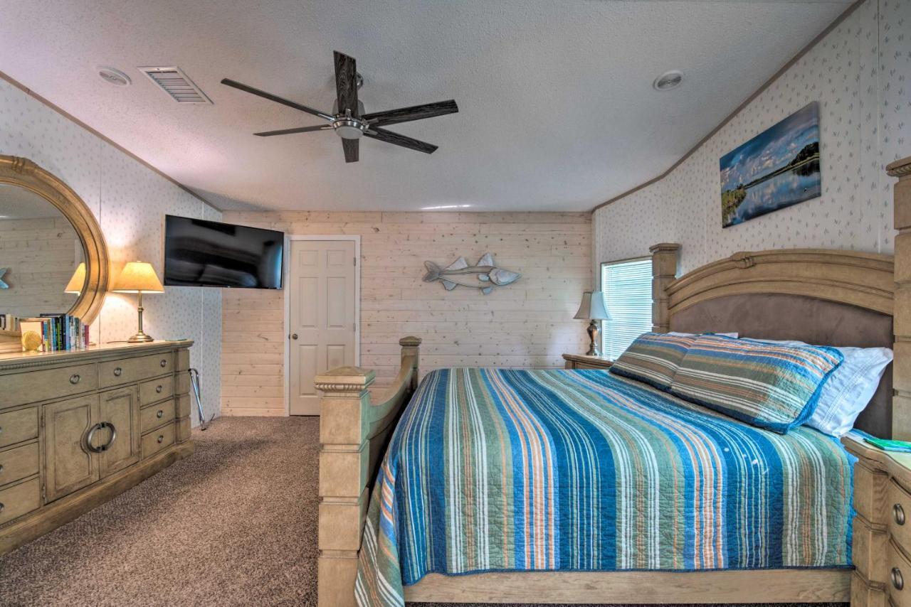 Retreat On The River With Boat Dock, Porch, And Grill! Homosassa Zewnętrze zdjęcie